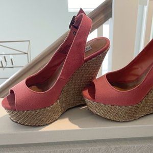 Light pink steve madden wedges